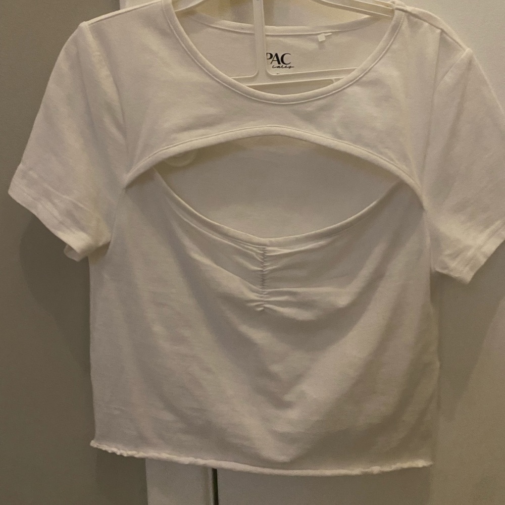 Cutout top